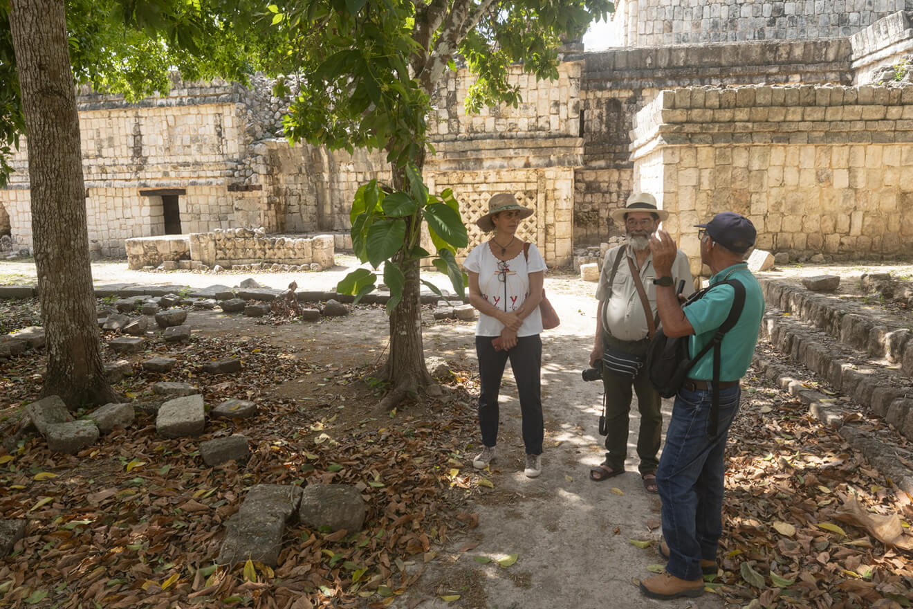 Visita Guiada a Chichén Itzá: Historia Viva del Mundo Maya imagen 23